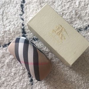 Authentic NWT Burberry Sunglass Case